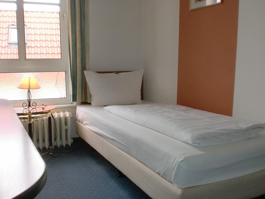 Hotel Burg-Stuben Mainz Room photo